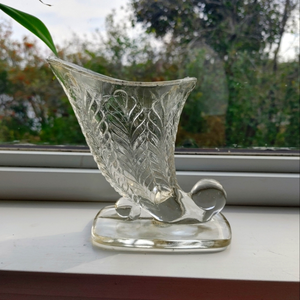 Horn of plenty hand blown glass